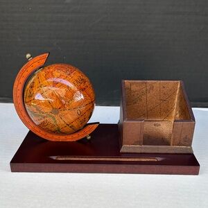 NEW Vintage Style Globe Pen Holder